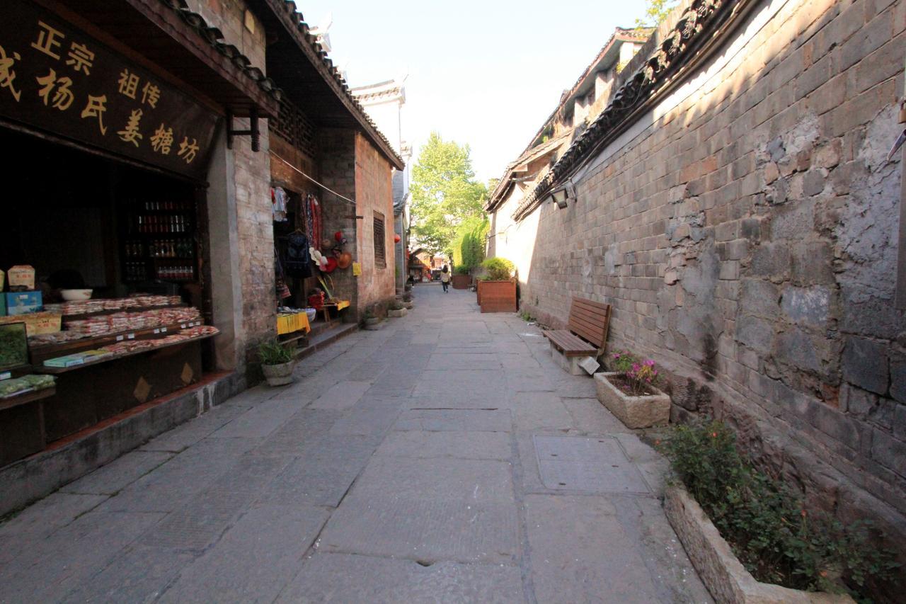 Fenghuang Weijianshan Guesthouse Eksteriør bilde